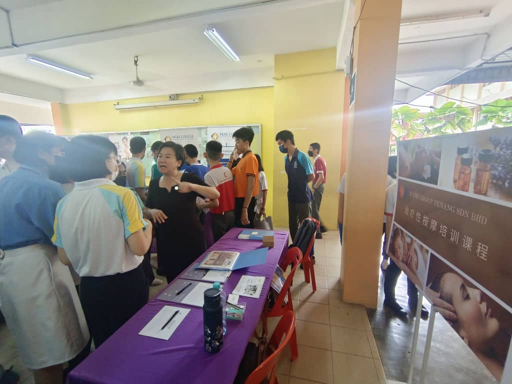 SMK BAGAN JAYA 升学教育展 Icare